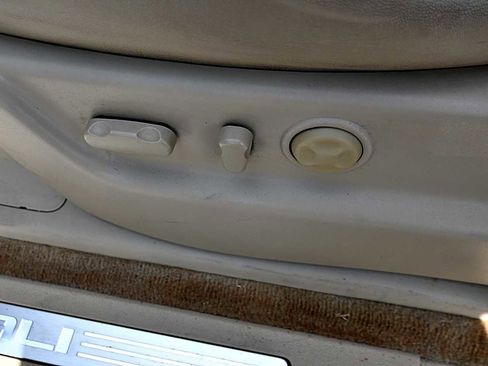 Used 2013 GMC Yukon Denali image 21