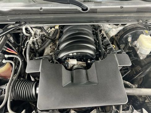 Used 2016 Chevrolet Tahoe LTZ AWD/4WD image 27