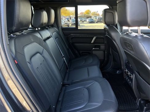 Used 2022 Land Rover Defender 110 X-Dynamic HSE image 32