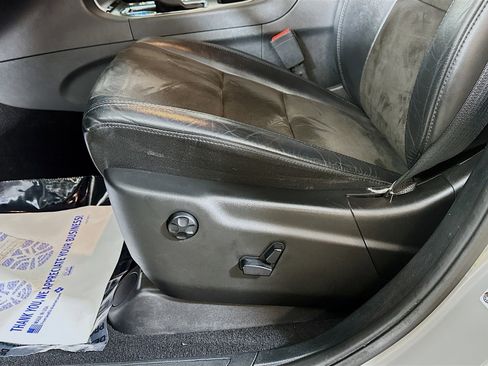 Used 2020 Jeep Grand Cherokee Altitude image 19