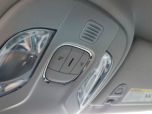 Certified 2022 Jeep Compass Limited image 21