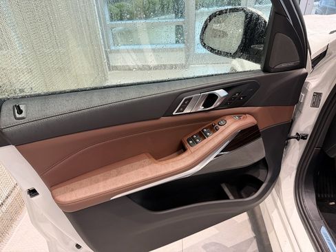 New 2026 BMW X5 xDrive40i w/ M Sport Package image 11