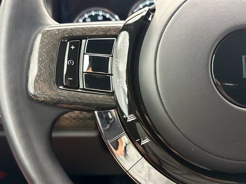 Certified 2022 Rolls-Royce Cullinan Black Badge w/ Dark Exterior Package AWD/4WD image 11