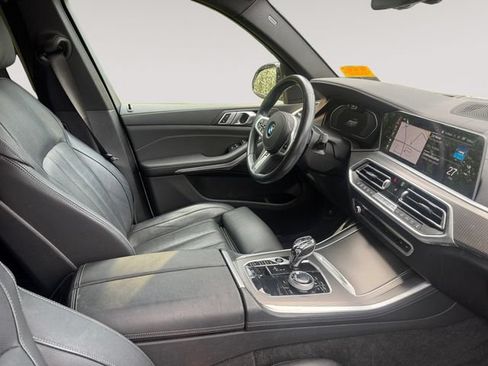 Used 2022 BMW X5 xDrive40i w/ M Sport Package AWD/4WD image 14