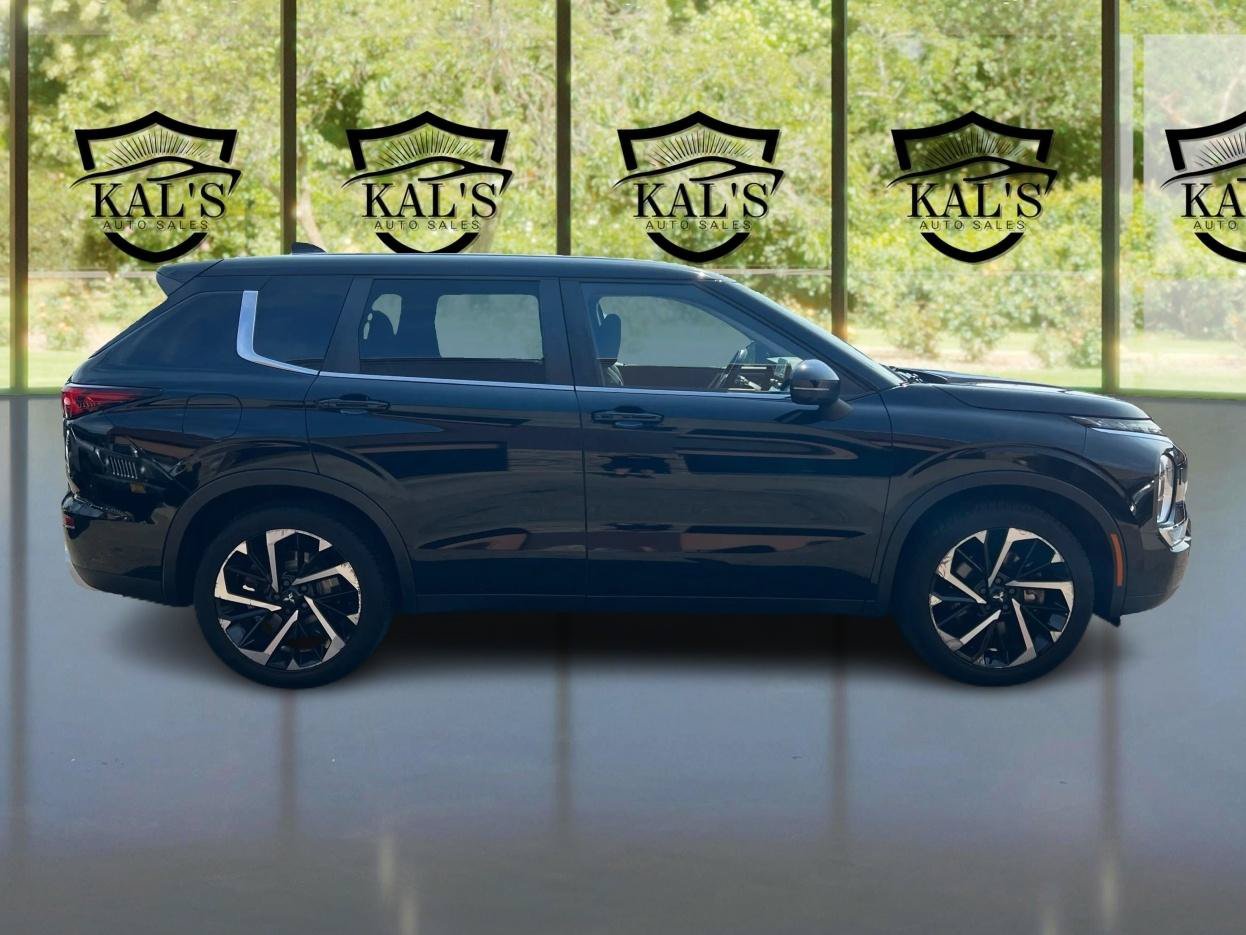 Used 2022 Mitsubishi Outlander SE AWD/4WD image 4