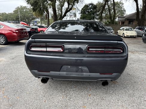 Used 2019 Dodge Challenger R/T w/ Driver Convenience Group image 4