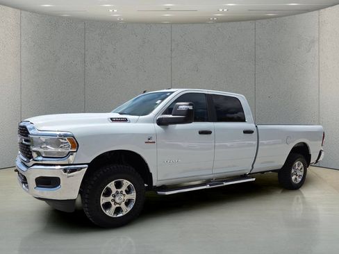 Used 2024 RAM 3500 Big Horn AWD/4WD image 8