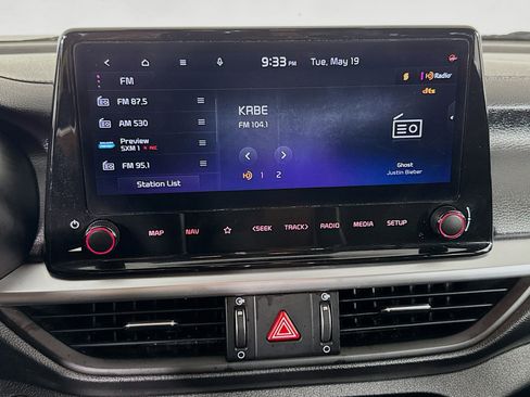 Used 2023 Kia Forte GT-Line w/ GT-Line Technology Package FWD image 17