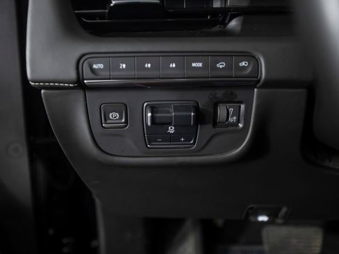 Used 2022 Cadillac Escalade Sport Platinum w/ Heavy-Duty Trailer Package AWD/4WD image 49