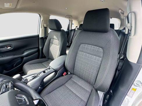 Used 2024 Honda HR-V LX image 17