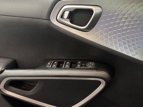 Used 2021 Kia Soul X-Line FWD image 23