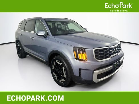 Used 2025 Kia Telluride S FWD image 1