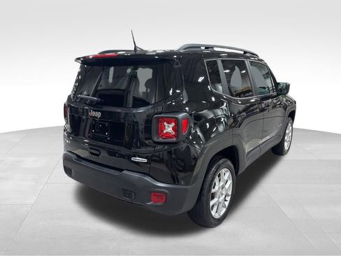Certified 2022 Jeep Renegade Latitude image 26