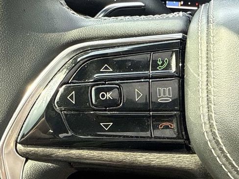 Used 2023 Jeep Grand Cherokee L Overland AWD/4WD image 16