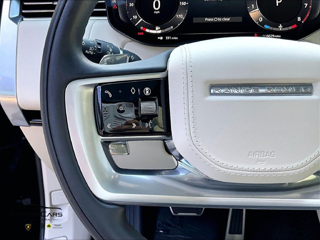 Used 2025 Land Rover Range Rover SE AWD/4WD image 17