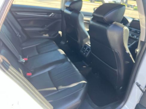 Used 2022 Honda Accord Touring image 38