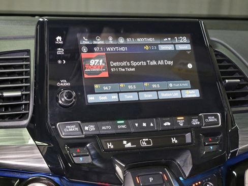 Certified 2023 Honda Odyssey Elite image 9