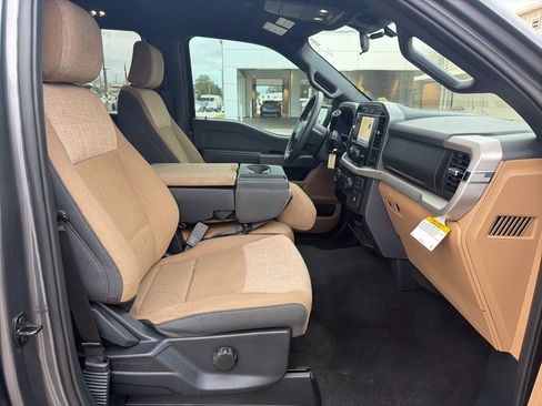 Used 2023 Ford F150 XLT image 6