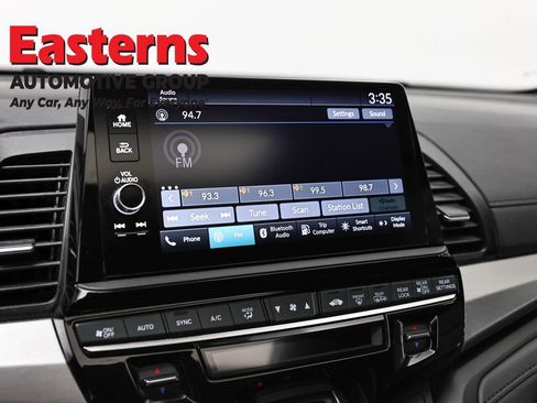 Used 2025 Honda Odyssey Sport-L image 18