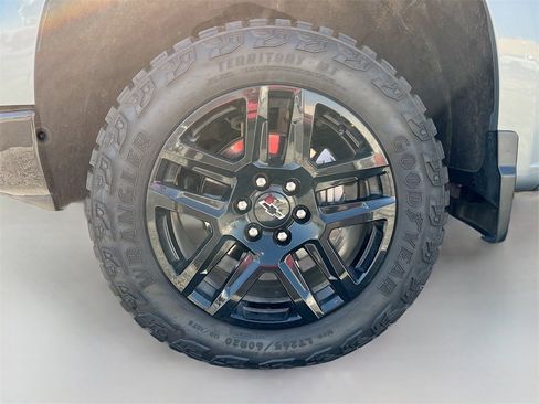 Used 2025 Chevrolet Silverado 1500 LT Trail Boss w/ Protection Package image 30