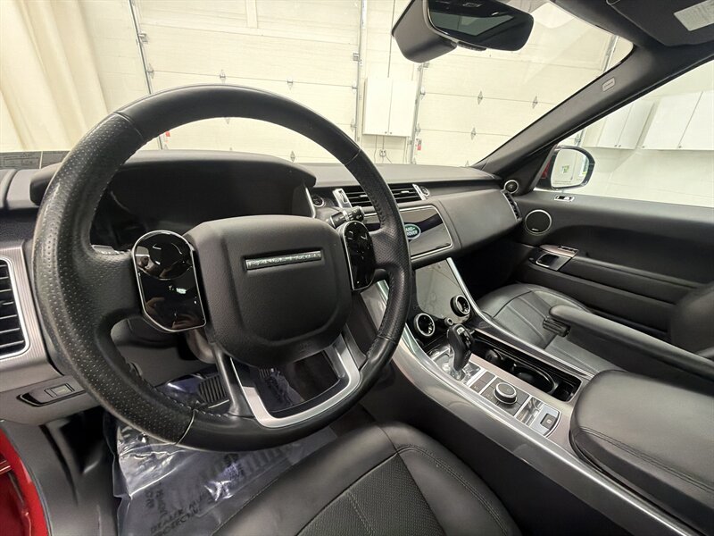 Used 2020 Land Rover Range Rover Sport HSE AWD/4WD image 11