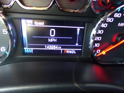 Used 2018 Chevrolet Silverado 1500 LTZ Z71 w/ Redline Edition image 6