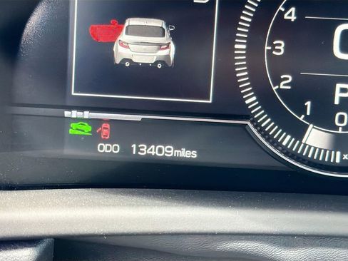 Used 2023 Toyota GR86 Premium w/ ALL Weather Mat Package (TMS) image 12