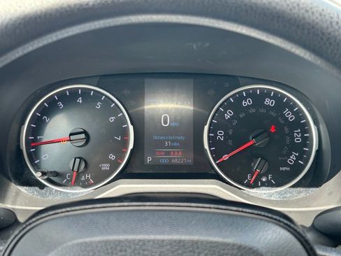 Used 2021 Toyota RAV4 LE FWD image 29
