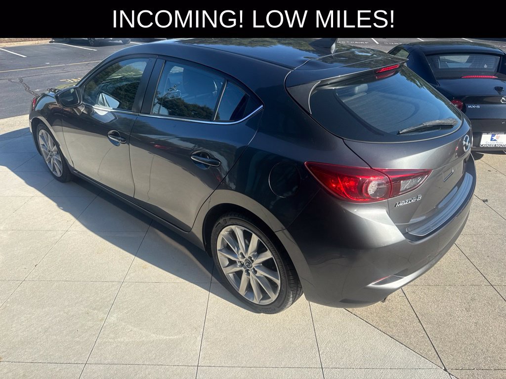 Used 2017 MAZDA MAZDA3 Grand Touring FWD image 5