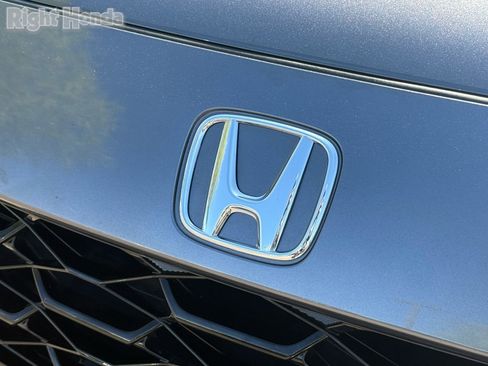 Certified 2026 Honda HR-V EX-L image 33