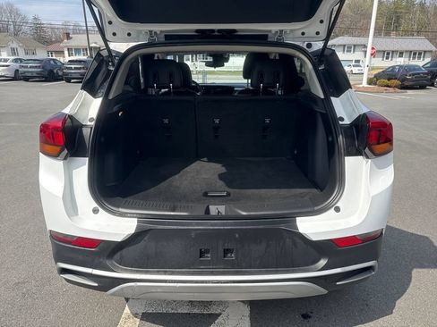 Used 2025 Buick Encore GX Preferred AWD/4WD image 21