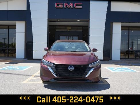 Used 2025 Nissan Sentra SV FWD image 3