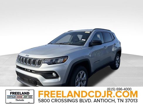 New 2026 Jeep Compass Latitude image 7