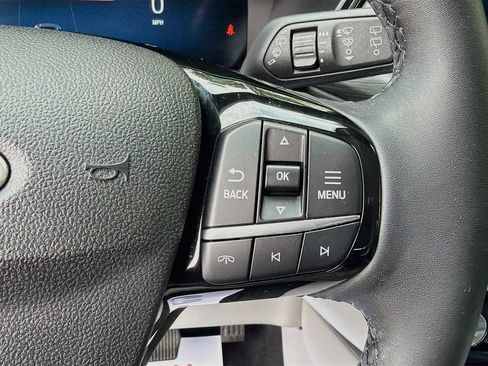 Used 2023 Ford Escape Platinum AWD/4WD image 13