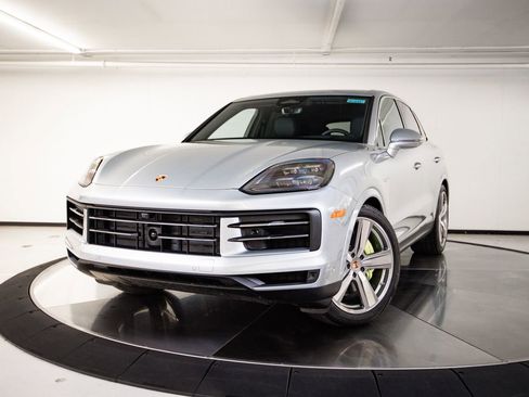 New 2026 Porsche Cayenne E-Hybrid AWD/4WD image 1