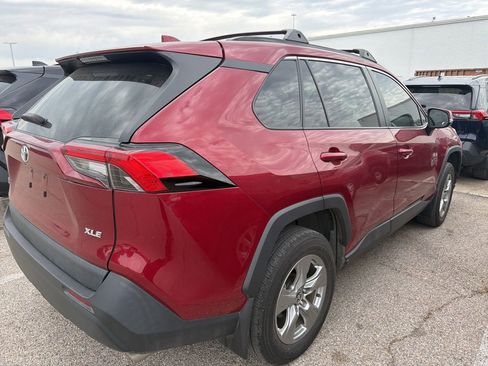 Used 2024 Toyota RAV4 XLE w/ Convenience Package FWD image 6