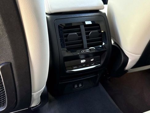 Used 2023 BMW X3 xDrive30i w/ M Sport Package AWD/4WD image 16