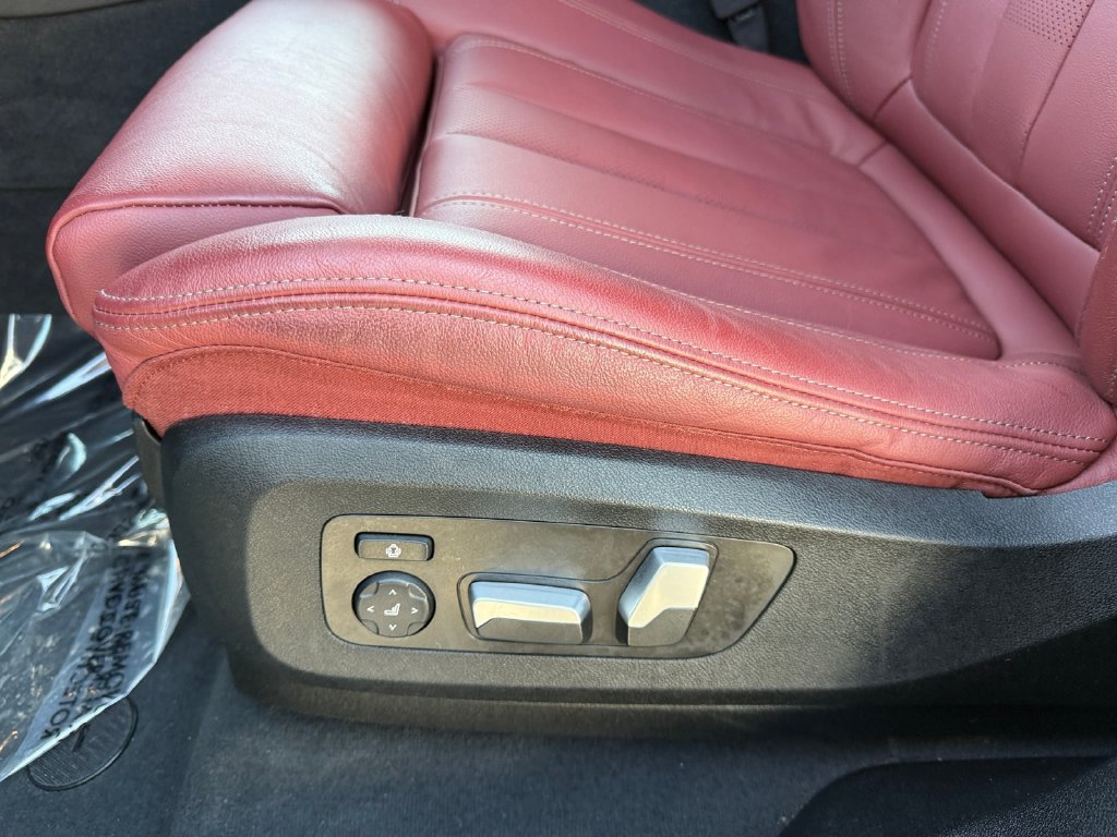 Used 2022 BMW X6 xDrive40i w/ Premium Package AWD/4WD image 10