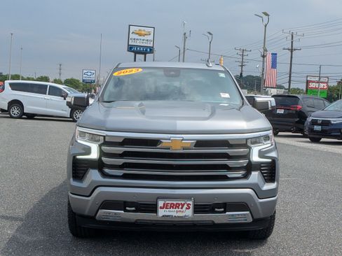 Used 2023 Chevrolet Silverado 1500 High Country w/ Z71 Off-Road Package AWD/4WD image 2