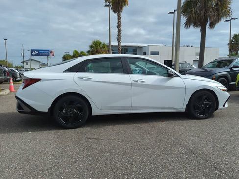 New 2026 Hyundai Elantra SEL Sport FWD image 8