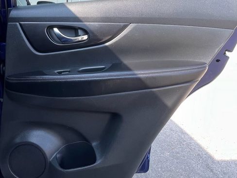 Used 2018 Nissan Rogue SV w/ Sun & Sound Touring Package AWD/4WD image 36