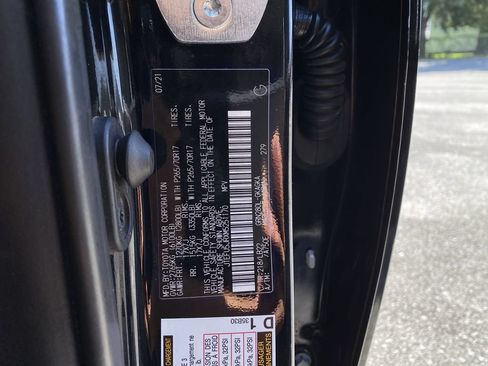 Used 2021 Toyota 4Runner SR5 Premium w/ Moonroof Package RWD image 36