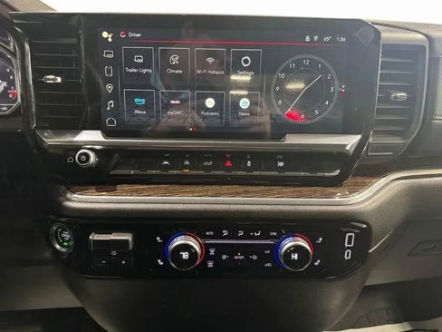 Used 2025 GMC Sierra 1500 SLE w/ Max Trailering Package image 21