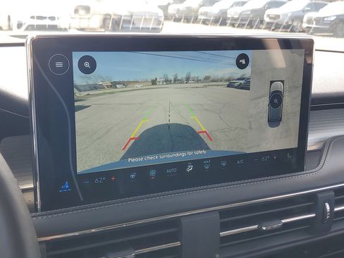 Certified 2024 Lincoln Corsair AWD w/ Equipment Group 101A image 15