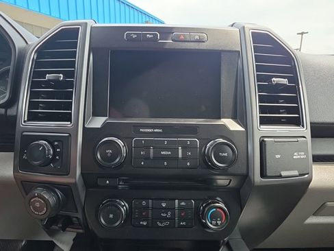 Used 2018 Ford F150 XLT w/ Equipment Group 302A Luxury AWD/4WD image 28