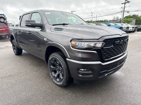 New 2026 RAM 1500 4x4 Crew Cab image 7