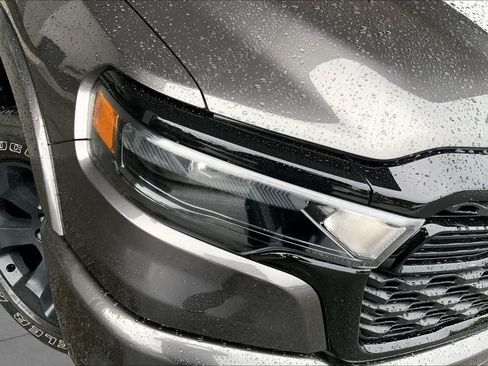 Used 2025 RAM 1500 Big Horn RWD image 27