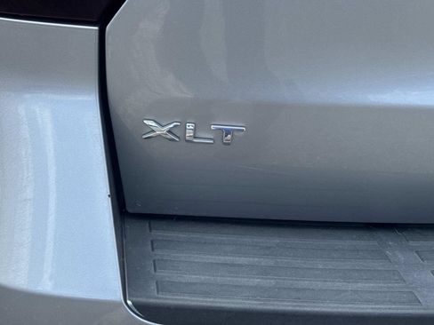 Used 2024 Ford Expedition XLT RWD image 10
