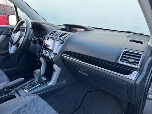 Used 2018 Subaru Forester 2.5i Premium image 21