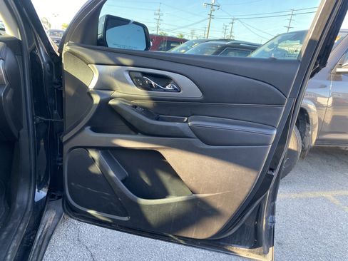 Used 2019 Chevrolet Traverse LT image 26